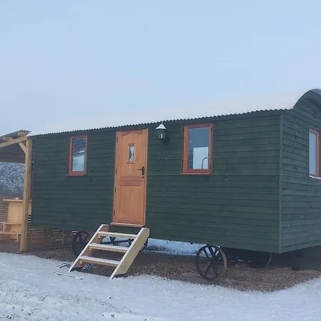 Roseberry Retreat, Shepherd's Huts With Hot Tub
