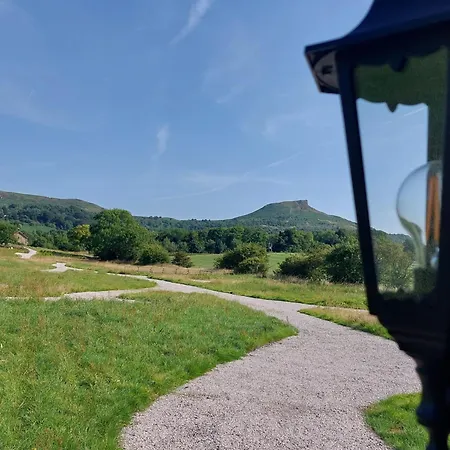 Roseberry Retreat, Shepherd's Huts With Hot Tub Lodge Pinchinthorpe