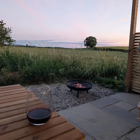 Lodge Roseberry Retreat, Shepherd's Huts With Hot Tub Pinchinthorpe