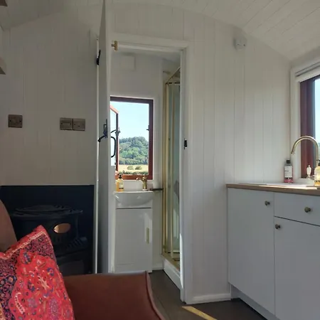 Roseberry Retreat, Shepherd's Huts With Hot Tub