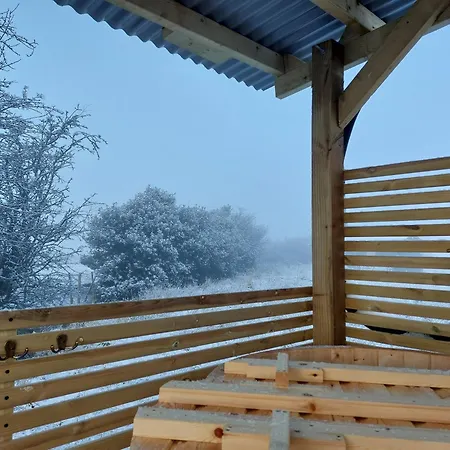 Lodge Roseberry Retreat, Shepherd's Huts With Hot Tub Pinchinthorpe